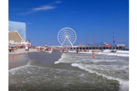 2Br 3Ba Ocean Front Condo On The Boardwalk Cozysuites 大西洋城 外观 照片